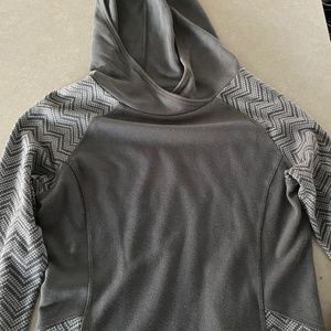 Eddie Bauer light weight sweatshirt